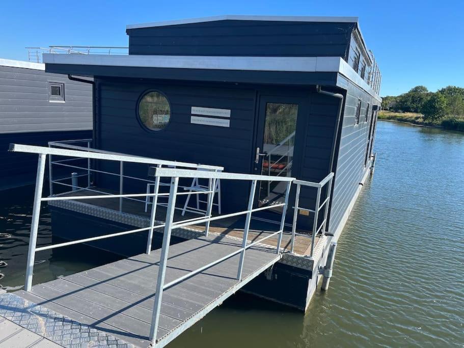 שיליג Hausboot Fritz Im Wangermeer מראה חיצוני תמונה